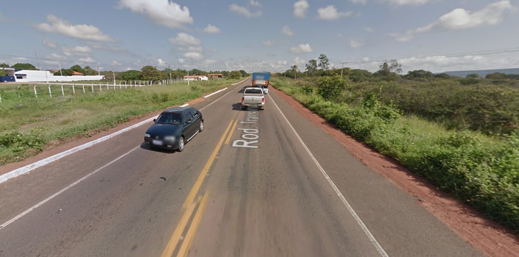 Imagem da rodovia onde o acidente aconteceu em Picos
